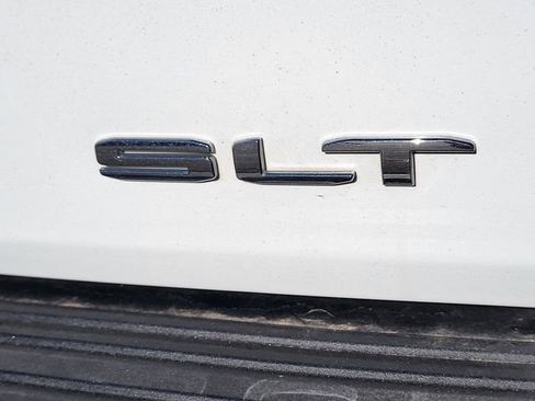 Used 2023 GMC Yukon SLT image 9