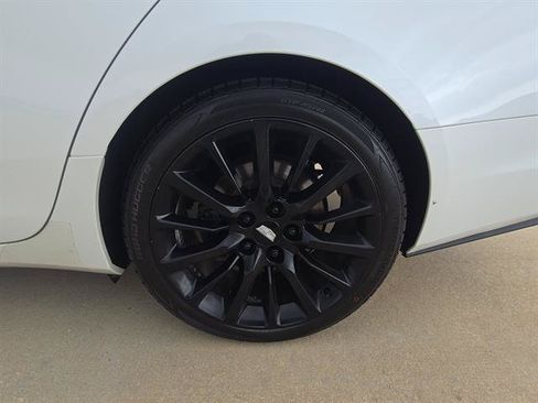 Used 2018 Cadillac CTS Luxury RWD image 25