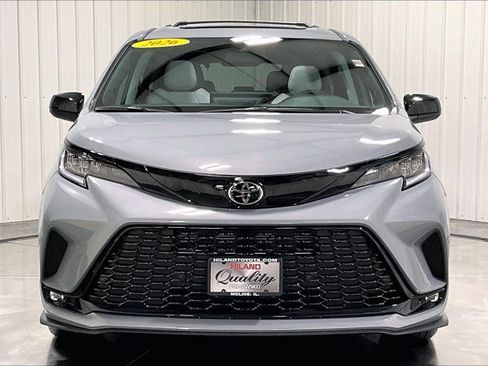 Used 2026 Toyota Sienna XSE AWD/4WD image 2