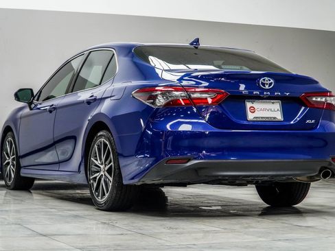 Used 2024 Toyota Camry XLE FWD image 11