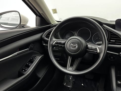 Used 2025 MAZDA MAZDA3 s image 24