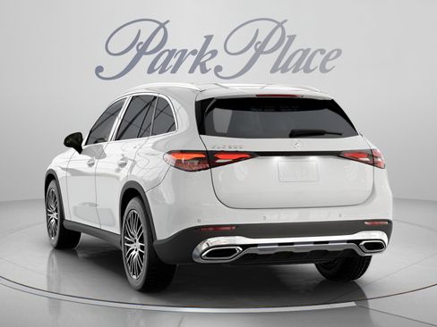 Certified 2026 Mercedes-Benz GLC 300 image 14
