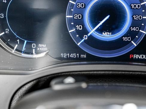 Used 2017 Cadillac Escalade Platinum image 20