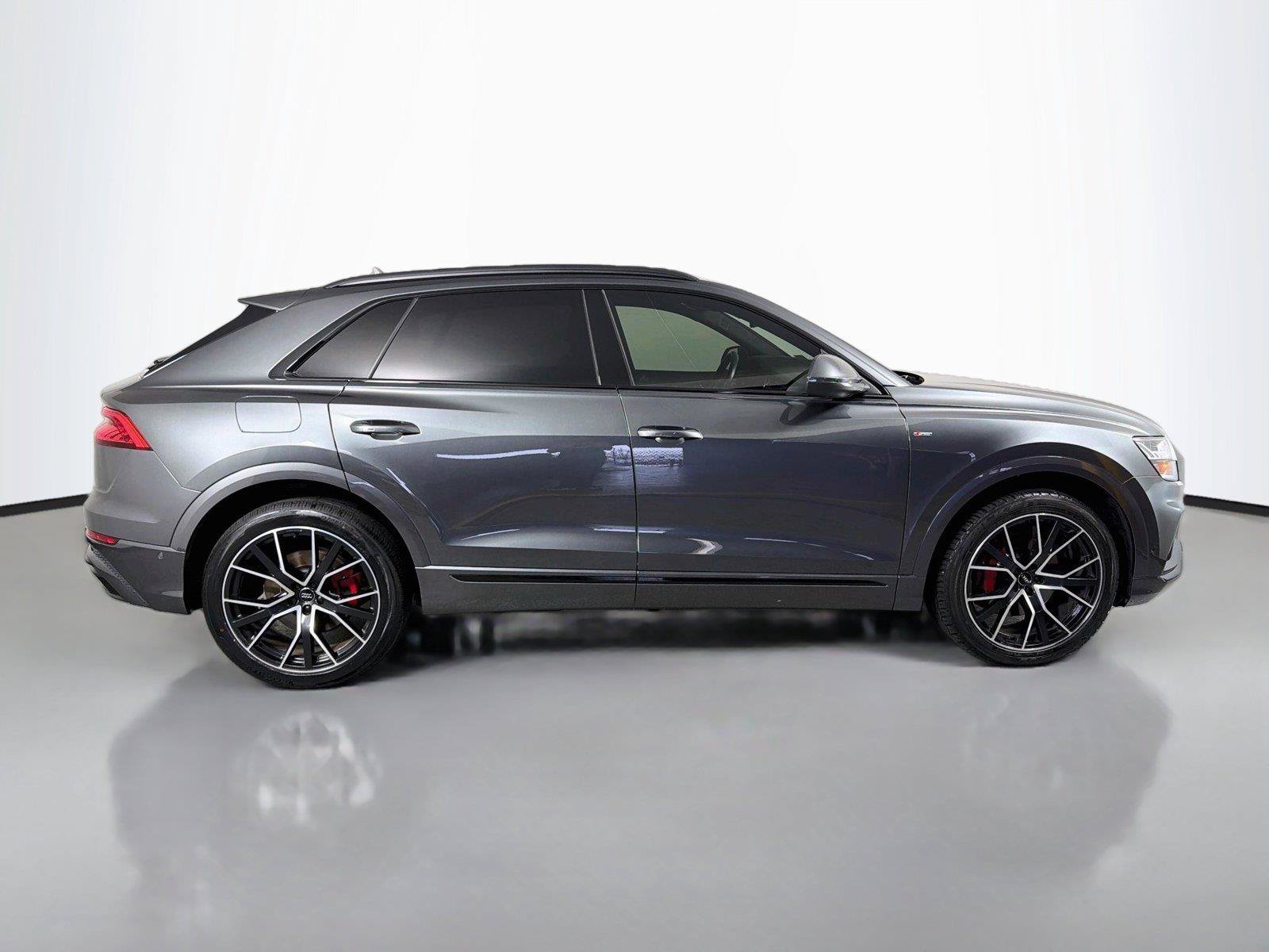 Used 2020 Audi Q8 Prestige w/ Prestige Package AWD/4WD image 4