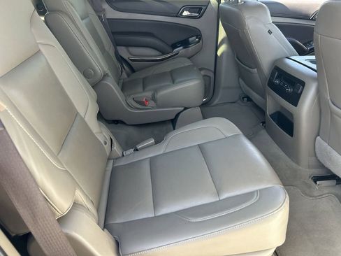 Used 2020 Chevrolet Tahoe LT RWD image 13