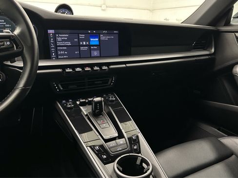 Used 2020 Porsche 911 Carrera 4S AWD/4WD image 24