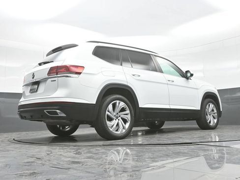 Used 2023 Volkswagen Atlas SE w/ Panoramic Sunroof Package AWD/4WD image 34