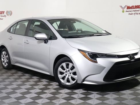 Used 2024 Toyota Corolla LE image 4