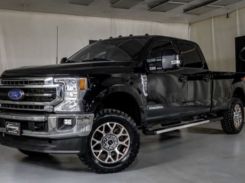 Used 2022 Ford F350 Lariat w/ Lariat Value Package AWD/4WD image 4