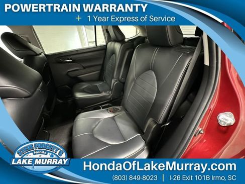 Used 2023 Toyota Highlander XLE FWD image 20