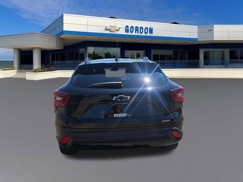 Used 2025 Chevrolet Trax RS FWD image 4
