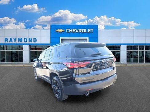 Used 2023 Chevrolet Traverse LT w/ Midnight/Sport Edition AWD/4WD image 5