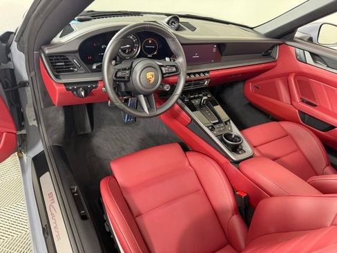 Used 2024 Porsche 911 Carrera RWD image 17