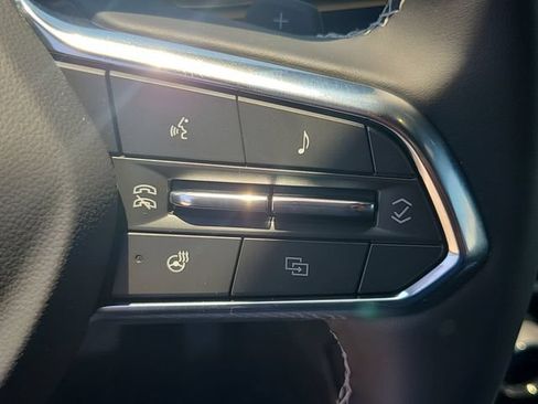 New 2026 Chevrolet Traverse LT FWD image 25