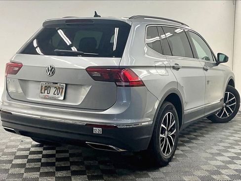 Used 2021 Volkswagen Tiguan SE image 12
