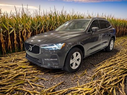 Used 2022 Volvo XC60 B5 Momentum w/ Climate Package