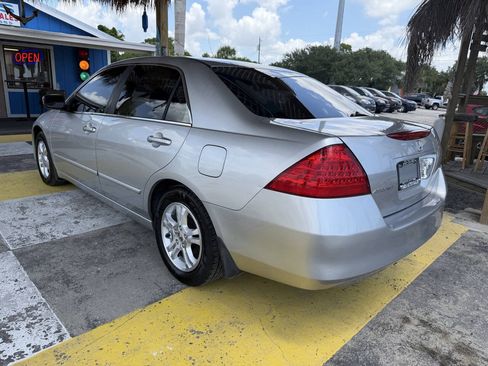 Used 2007 Honda Accord SE image 7