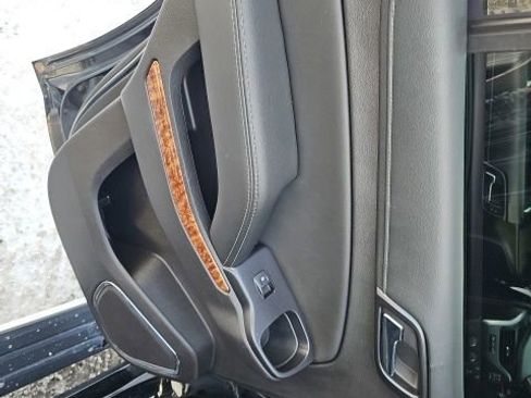 Used 2016 Chevrolet Tahoe LTZ image 32