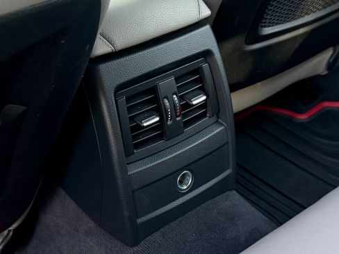 Used 2013 BMW 328i xDrive Sedan image 16