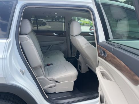 New 2026 Volkswagen Atlas SE FWD image 30