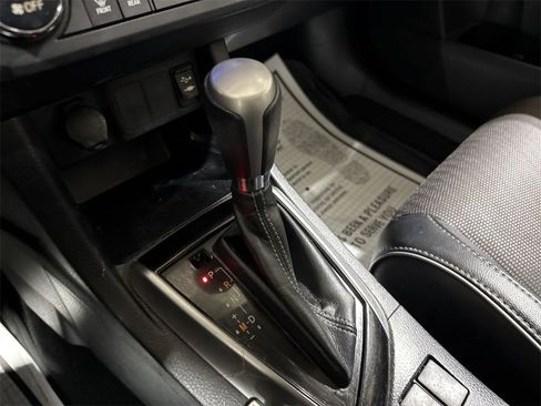 Used 2015 Toyota Corolla S image 16