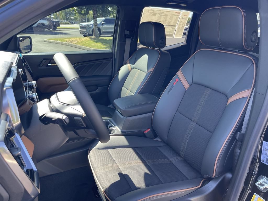 New 2026 GMC Canyon AT4 AWD/4WD image 19