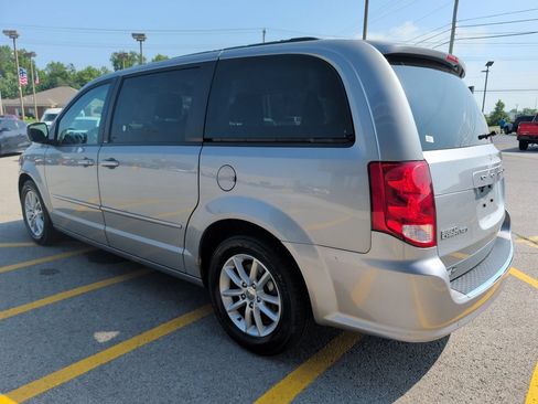 Used 2014 Dodge Grand Caravan SXT FWD image 5