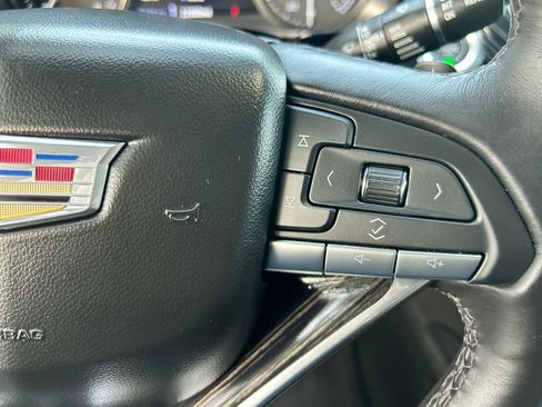 Used 2023 Cadillac XT6 Premium Luxury w/ Technology Package image 21