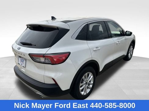 Used 2022 Ford Escape SE w/ Cold Weather Package image 7
