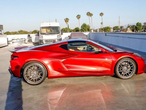 Used 2023 Chevrolet Corvette Z06 RWD image 13