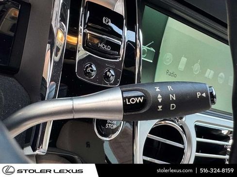 Used 2017 Rolls-Royce Wraith RWD image 32