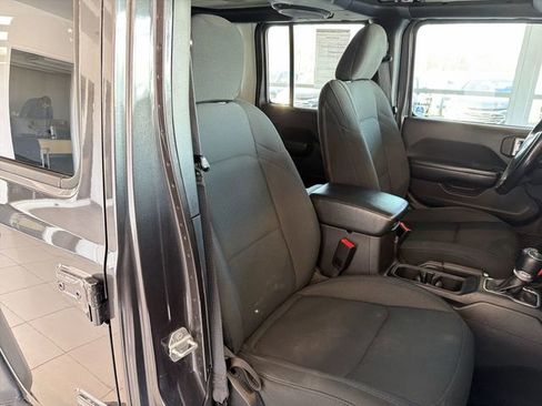 Used 2020 Jeep Wrangler Willys image 18