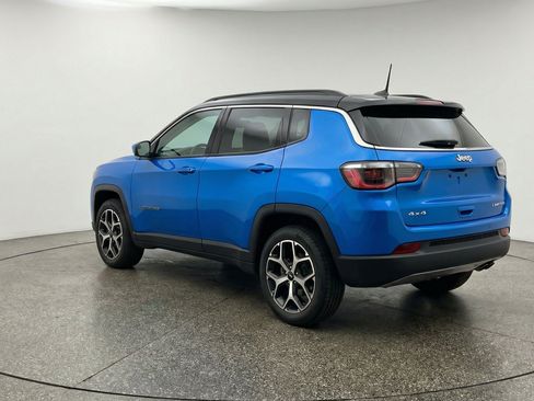 Used 2025 Jeep Compass Limited AWD/4WD image 6
