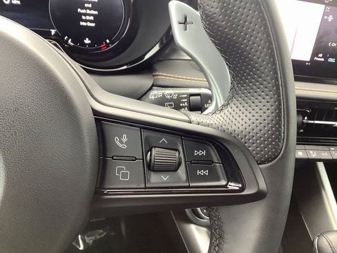 Used 2025 Alfa Romeo Tonale w/ Premium Package image 12