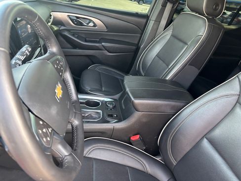 Used 2022 Chevrolet Traverse Premier w/ LPO, 'HIT The Road' Package image 23
