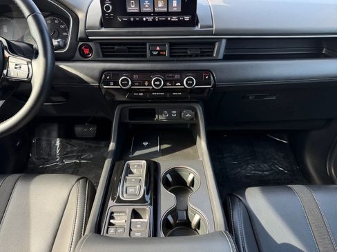 Used 2023 Honda Pilot EX-L image 16