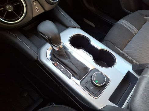 Used 2025 Chevrolet Blazer LT w/ Convenience Package image 18