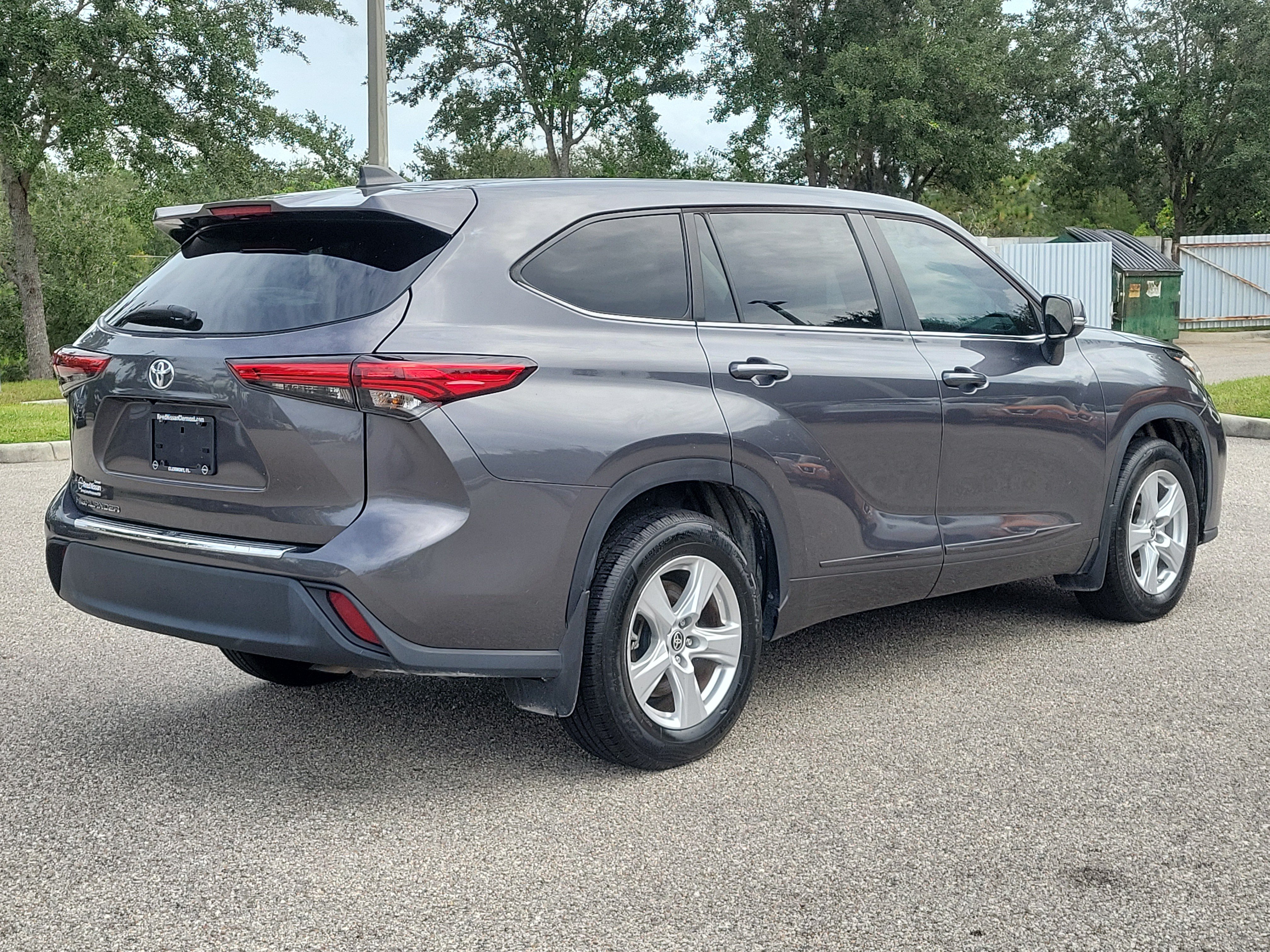 Used 2023 Toyota Highlander L w/ Protection Package #3 (TMS) FWD image 5