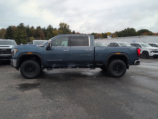 Used 2024 GMC Sierra 2500 SLT w/ SLT Convenience Package AWD/4WD image 3