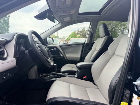 Used 2018 Toyota RAV4 Limited w/ Advanced Technology Package AWD/4WD image 9