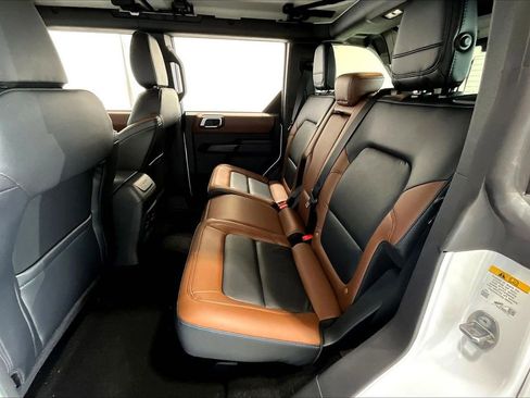 Used 2024 Ford Bronco Outer Banks image 24