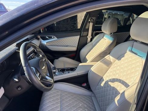 Used 2022 Genesis G70 3.3T w/ Sport Prestige Package image 31
