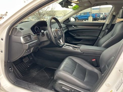 Used 2019 Honda Accord Touring image 21