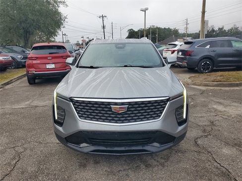 Used 2024 Cadillac XT4 Premium Luxury image 5