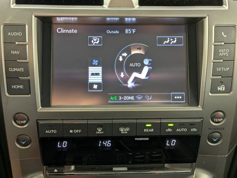 Used 2017 Lexus GX 460 Luxury w/ Preferred Accessory Package AWD/4WD image 21