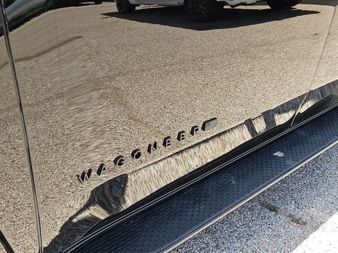 Used 2025 Jeep Wagoneer Series II w/ Premium Group I AWD/4WD image 11
