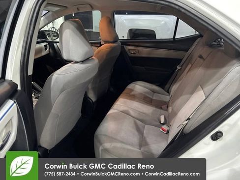 Used 2015 Toyota Corolla LE FWD image 12
