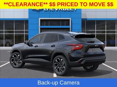 New 2026 Chevrolet Trax RS w/ Driver Confidence Package FWD image 3
