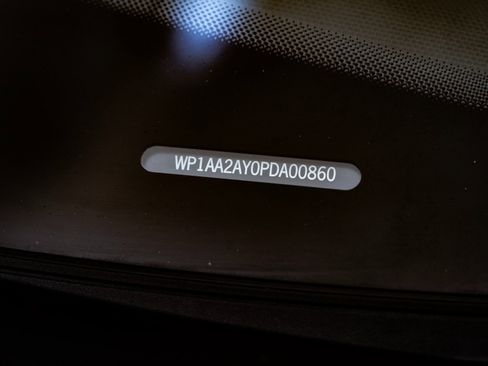 Certified 2023 Porsche Cayenne Platinum Edition AWD/4WD image 32