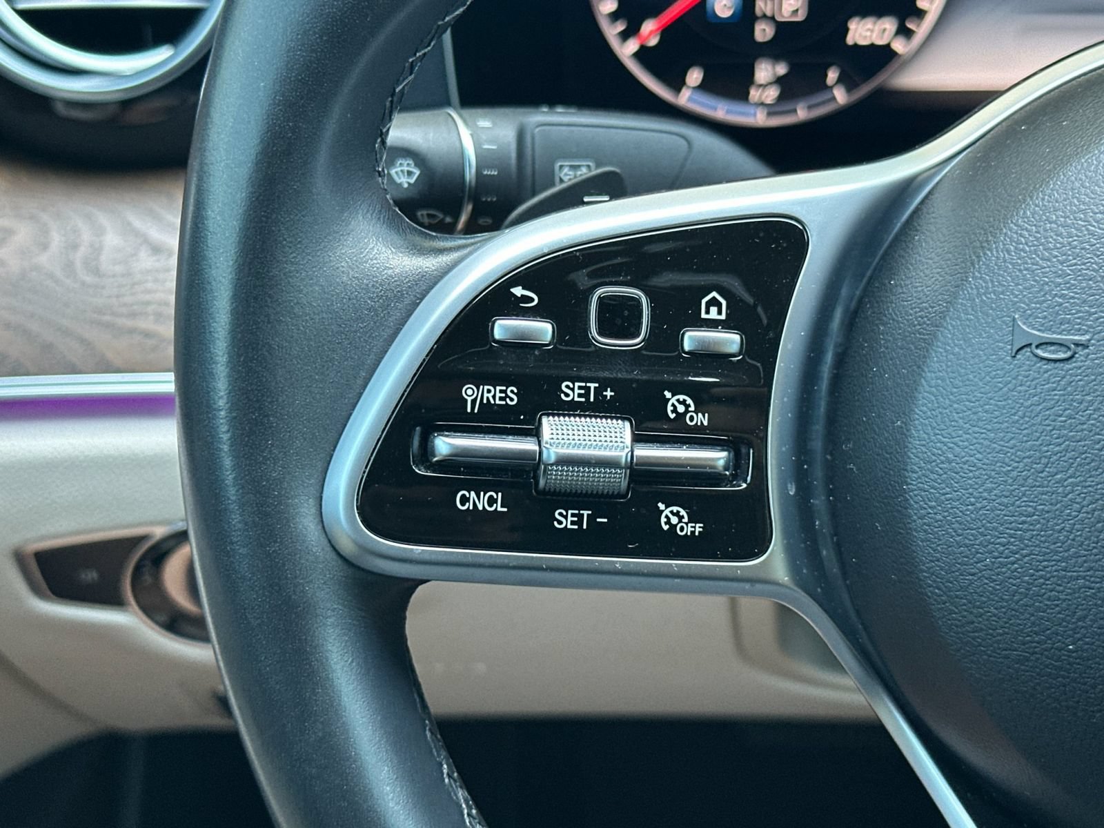Certified 2020 Mercedes-Benz E 350 Sedan image 28